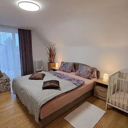 In - Balaton 43602 Apartamento *